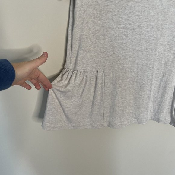 Cabi Hangout Tee Beige Short Sleeve Peplum Tee Shirt Women's Small Scoop Neck - Picture 3 of 4